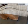 Image 1 : Area Rug
