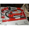 Image 3 : 4 Ton Portable Hydraulic Jack
