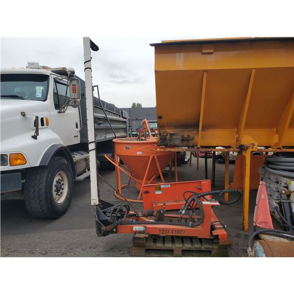 TERRA SKID STEER TRIMMER