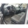 Image 8 : 2011 FORD F-550 XLT, 2DR FLAT DECK TRUCK, WHITE, VIN # 1FD0X5HT0BEC55238
