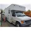 Image 2 : 2006 FORD  E-450 SUPERDUTY, 5DR SERVICE VAN, WHITE, VIN # 1FDXE45S46HA52464