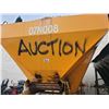 Image 2 : YELLOW SALT SPREADER