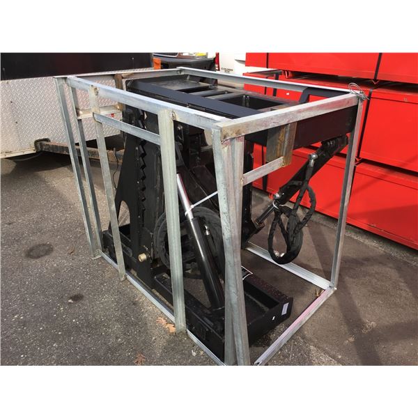 GREATBEAR HYDRAULIC SKID STEER GRAPPLE ATTACHMENT
