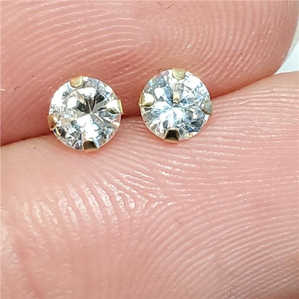 14K Yellow Gold Cubic Zirconia Studs Earrings (~weight 0.4g), Made in Canada, Suggested Retail Value