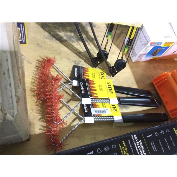 Char-Broil Safer 360 Degree Brushes Lot of 3