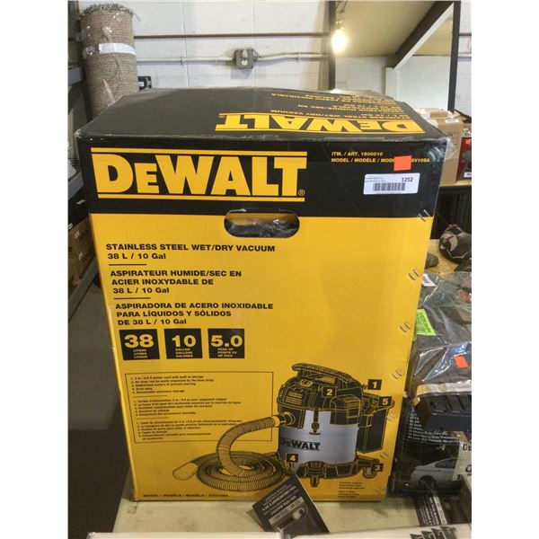 Dewalt Stainless Steel 10 Gal Wet/Dry Vacuum