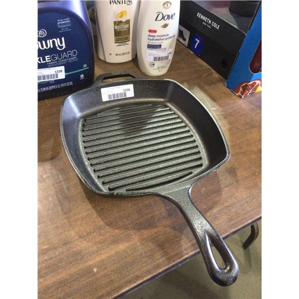 Lodge Square Cast Iron Grill Pan