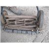 Image 2 : PUSH MOWER & GARDEN SPRAYER