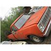 Image 2 : 1975 RED DODGE 200 PICKUP, 3/4 TON - RUNS, HYDRAULIC TAILGATE bc registration