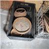 Image 2 : METAL PLATE, PLASTIC CRATE, MISC. POPCORN MAKER, BASKETS, EASEL, ETC.