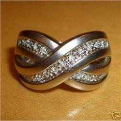 18K White Gold Diamond Right Hand Ring #1821788