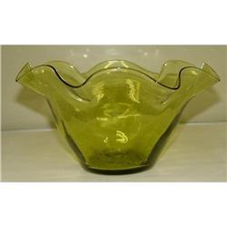 Victorian Blown Glass Center Bowl Pea Soup #1821889