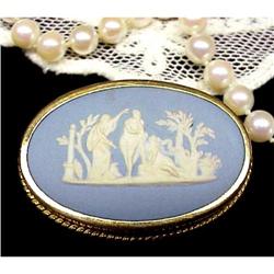 1967 Wedgwood Jasperware Brooch #1844158
