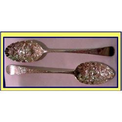 2 GEORGIAN REPOUSSE SILVER BERRY SPOONS W MASKS#1845036