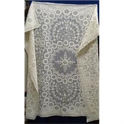 BEAUTIFUL ANTIQUE FILET LACE TABLECLOTH #1819614