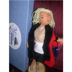 13" Woman in Red Annalee Museum Collection #1819796