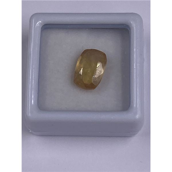 YELLOW SAPPHIRE 4.10CT, 11.03 X 7.50 X 4.35MM, OVAL CUT, VS CLARITY, MADAGASCAR, UNHEATED AND