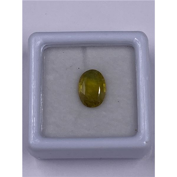YELLOWISH GREEN SAPPHIRE 1.70CT, 9.44 X 6.67 X 2.90MM, OVAL CUT, VS CLARITY, MADAGASCAR, UNHEATED