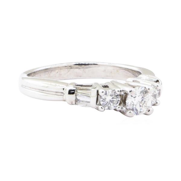 0.62 ctw Diamond Ring - 14KT White Gold