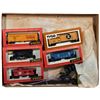 Image 2 : Tyco HO Set with 0-4-0T Santa Fe Loco and 4 Cars