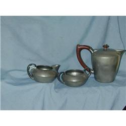 LIBERY OF LONDON TUDRIC 3 PIECE TEA SET #1793554