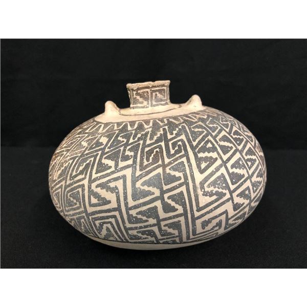 Prehistoric Anasazi Pottery Jar