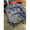 Image 2 : Large grey folding tub chair