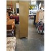Image 2 : 6 DOOR CUBBY LOCKER
