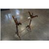 Image 2 : Oak blanket rack