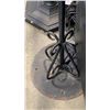 Image 8 : ELECTRIC LANTERN POLE AND CANDLE POLE LANTERN