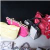 Image 2 : LOT OF 12 ASSORTED HAND BAGS / SACS A MAINS