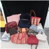 Image 1 : LOT OF 12 ASSORTED HAND BAGS / SACS A MAINS
