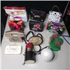 Image 1 : LOT OF 12 ASSORTED HAND BAGS / SACS A MAINS