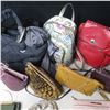 Image 2 : LOT OF 12 ASSORTED HAND BAGS / SACS A MAINS
