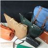 Image 2 : LOT OF 12 ASSORTED HAND BAGS / SACS A MAINS