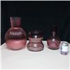 Image 1 : LOT: GLASS VASES / VASES EN VERRE