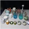 Image 1 : LOT: 19 ASST CANDLE HOLDERS / PORTE-CHANDELLES
