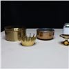 Image 2 : LOT: 4 ASST BRASS ITEMS / OBJECT EN LAITON ASST