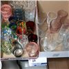 Image 2 : LOT: ASSORTED GLASSES / VERRES ASST