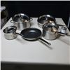 Image 1 : LOT: 5 PCS COOKING SET / ENS. BATTERIE DE CUISINE