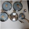 Image 1 : LOT: 5 PCS COOKING SET / ENS. BATTERIE DE CUISINE
