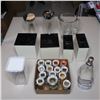 Image 1 : LOT: KITCHEN ACCESSORIES / ARTICLES DE CUISINE