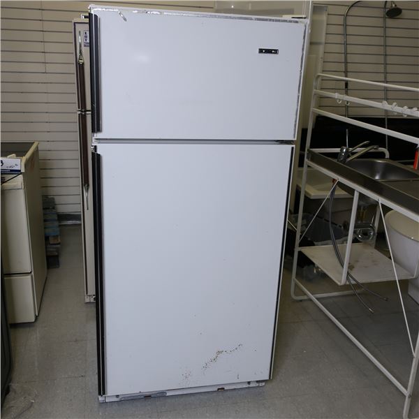 FRIDGE 30  X 26  X 64 