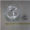 Image 2 : LOT: 6  ASST SERVING STAND / PLATEAUX ETAGE