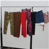 Image 3 : 22pcs MAIN CHARACTER WOMAN CLOTHING (1-4)