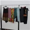 Image 2 : 24pcs MAIN CHARACTER WOMAN CLOTHING (2-4)