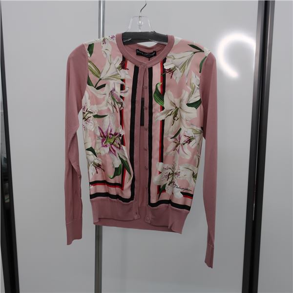 NEW - DOLCE & GABBANA SILK BLOUSE -SIZE: 4, (MAIN CHARACTER)