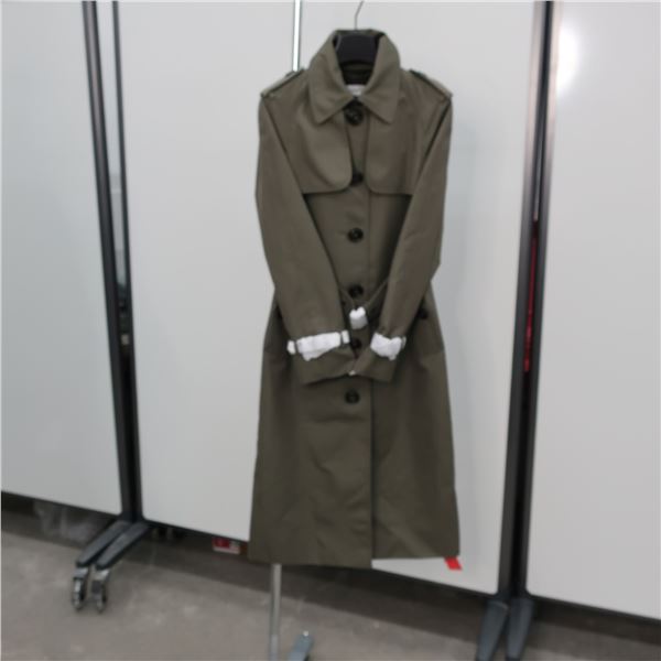NEW - COACH COAT - SIZE: 4, (MAIN CHARACTER)