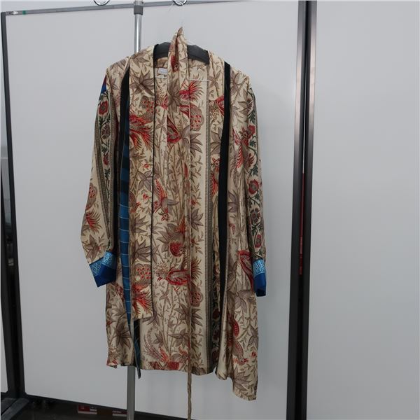 NEW - PIERRE-LOUIS MESCIA SILK ROBE - 0/S, (MAIN CHARACTER)