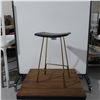 Image 1 : LOT: 6 STOOLS, METAL BASE 27" H.